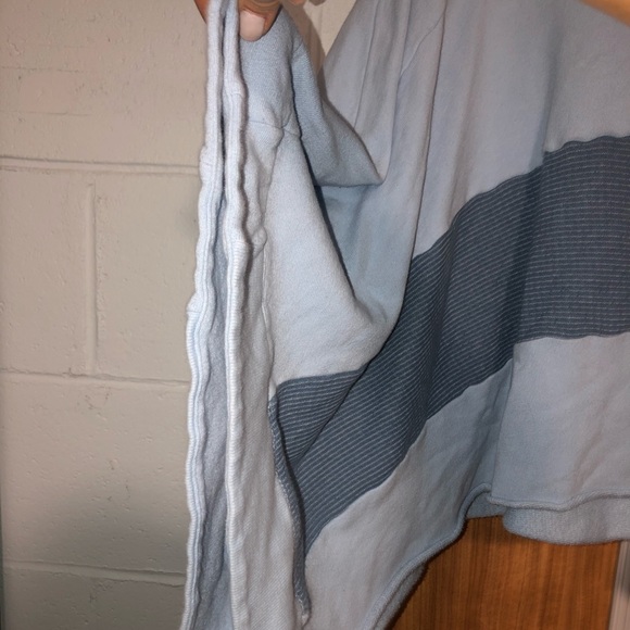 Free People Throw on Hoodie/Bat Wing Sweatshirt! - Picture 3 of 4